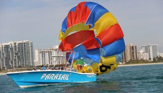 Parasailing in Miami