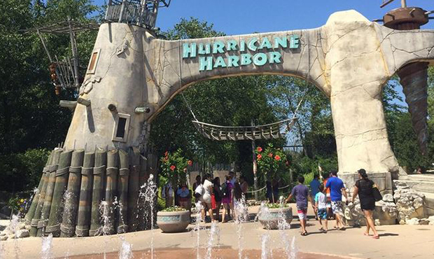 six-flags-hurricane-harbor