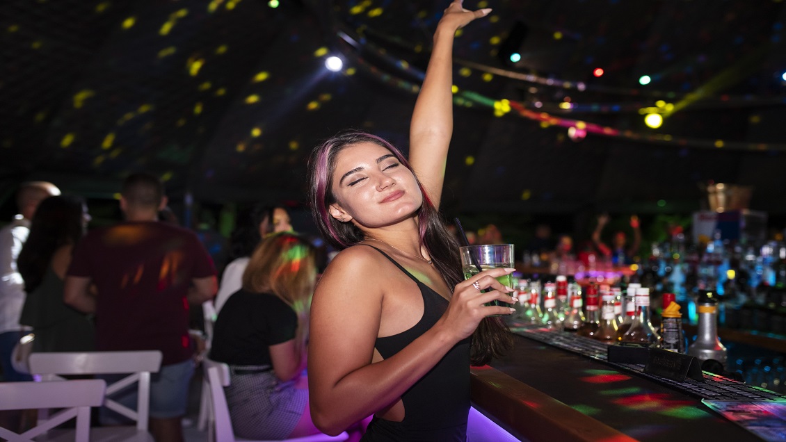 skyxx bar night Fun