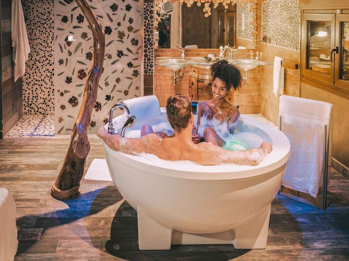 Room Hot Tub Hotels