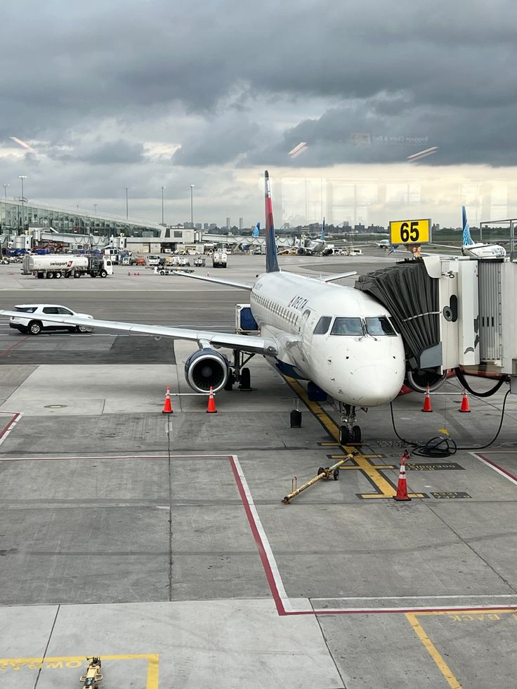 Delta Flight DL636 Diversion