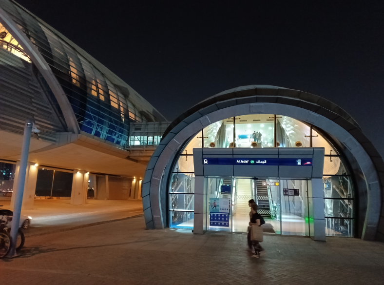 Al Jadaf Metro Station